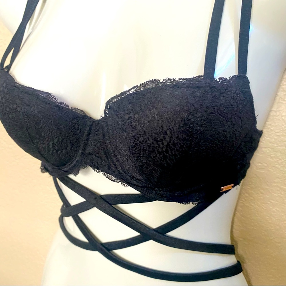 Victoria’s Secret PINK Limited Edition Push-up Bra 32C